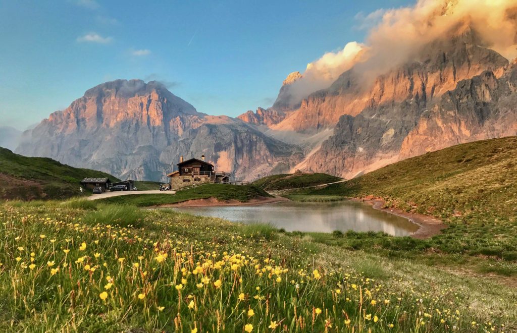 La bellezza delle Pale col passeggino: baita Segantini