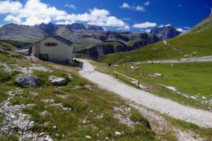 Rifugio Puez da Colfosco, coi bambini tra i panorami dell'Alta Badia