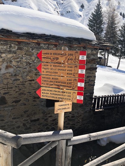 Al villaggio di Case di Viso, con bimbi e cani a Ponte di Legno