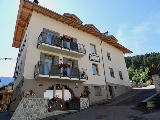 Aparthotel Dolomites